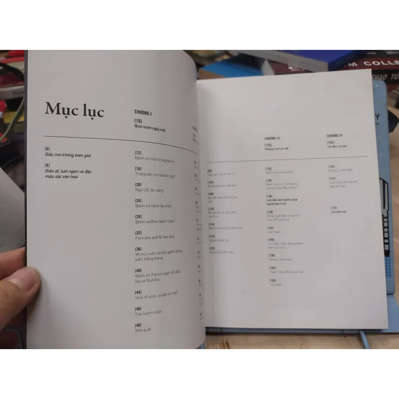 Sách: Chuyện 2 căn bếp - TG: Hoàng Anh và Chi Anh (B1) 775937