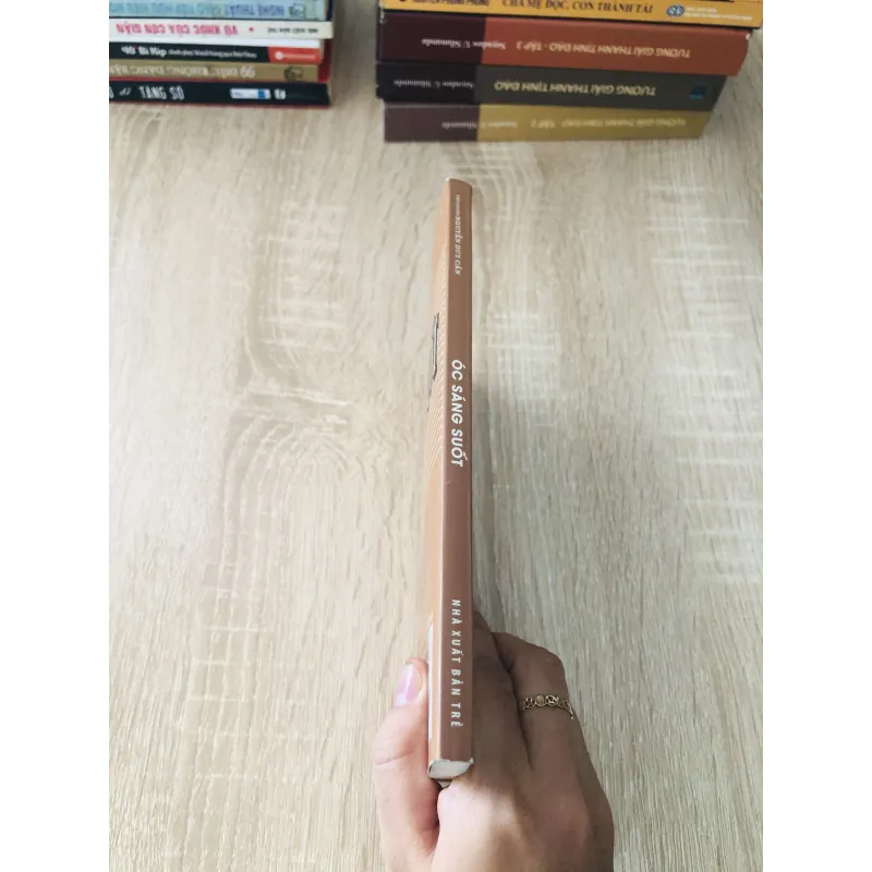 ÓC SÁNG SUỐT  1020362