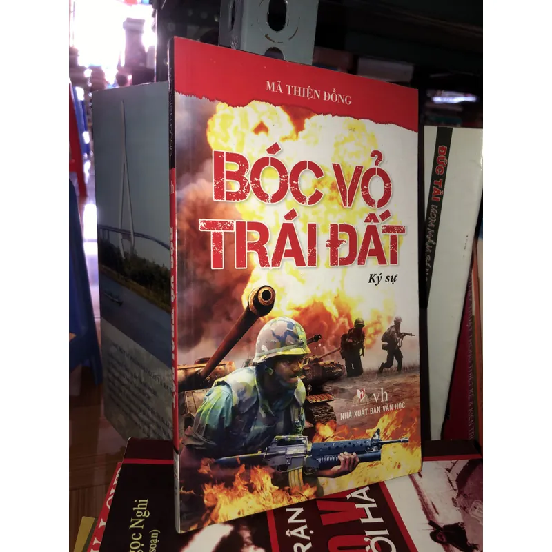 Bóc vỏ trái đất  597460