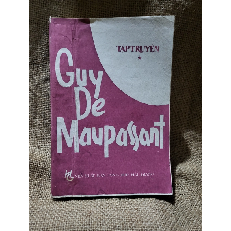 Tập truyện Guy De Maupassant  355802