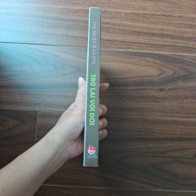 Trở lại với đời 506377