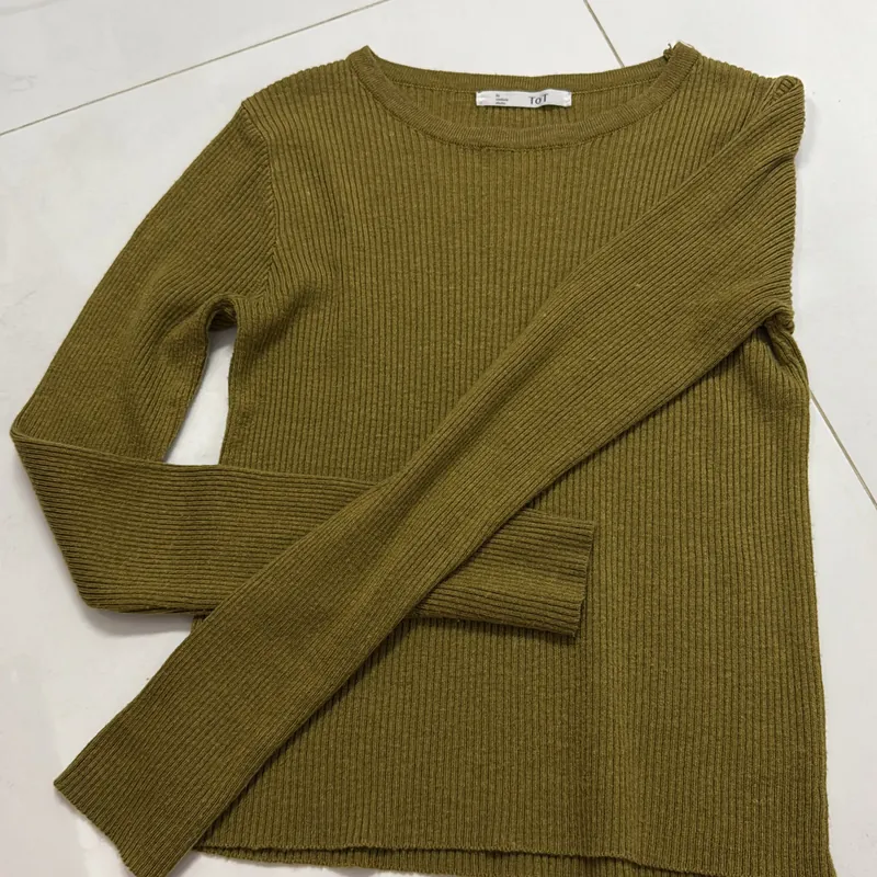 Áo len nữ dài tay from ôm 741010