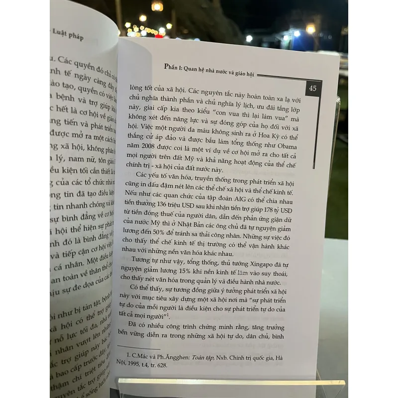 NHÀ NƯỚC TÔN GIÁO LUẬT PHÁP 705006