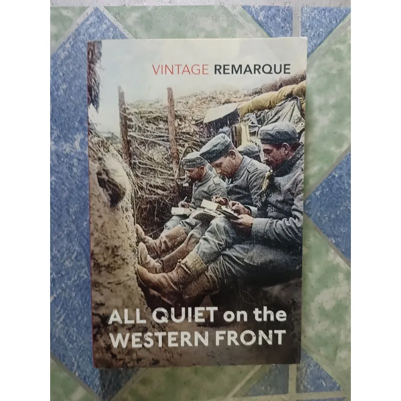 ALL QUITE on the WESTERN FRONT - Vintage Remarque 927780