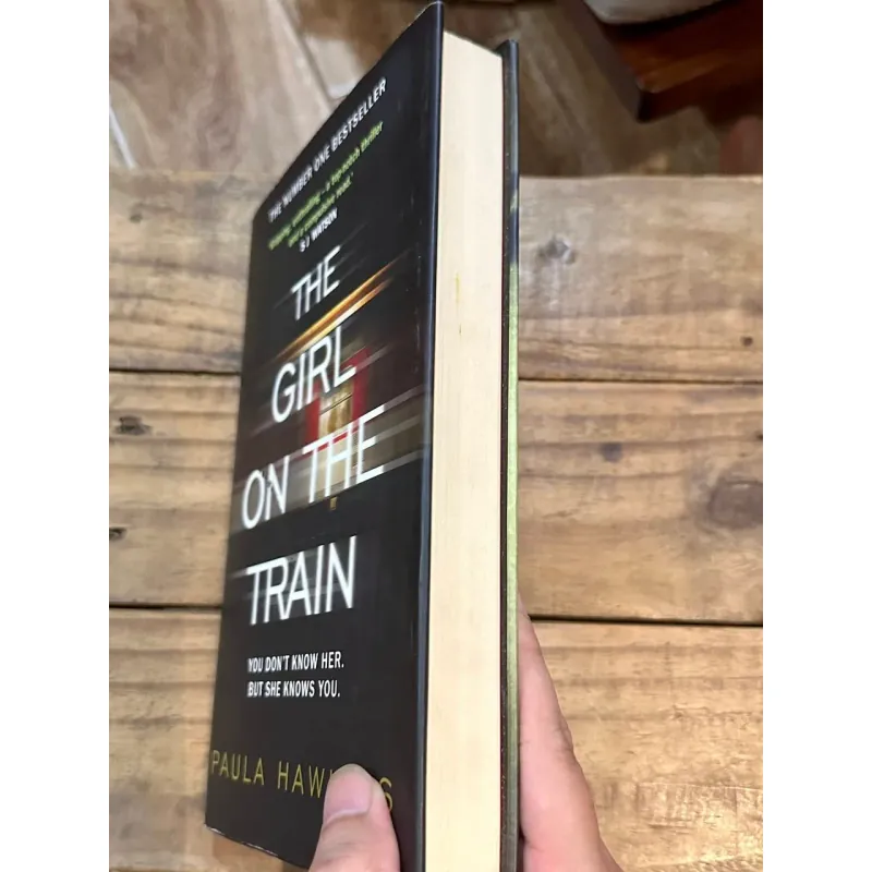 The Girl on the Train - Paula Hawkins 729012