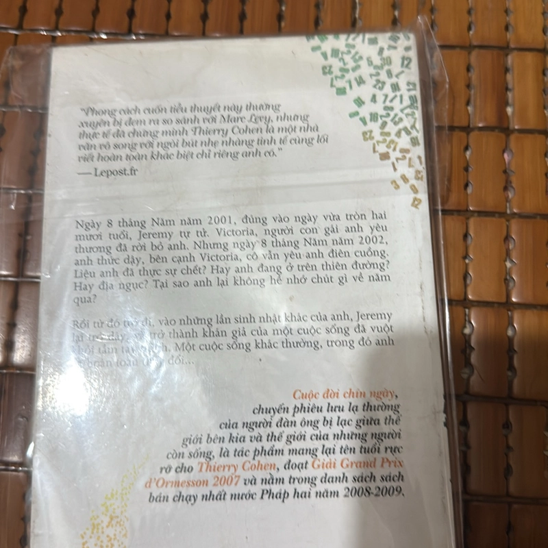Cuộc đời chín ngày 520367