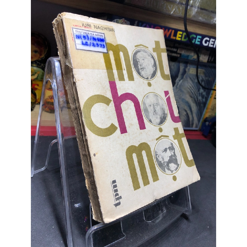 Một chọi một 1988 mới 60% ố vàng Iuri Naghibin HPB0906 SÁCH VĂN HỌC 451086