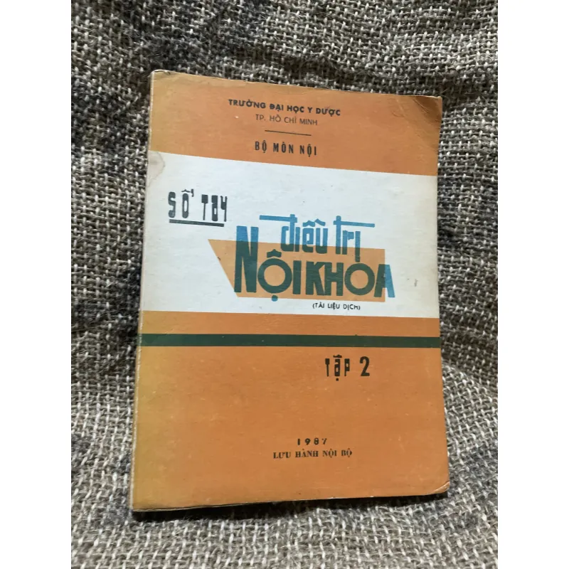 Sổ tay điều trị nội khoa 2, sách Dịch từ tiếng Anh, hơn 400 trang  1010007