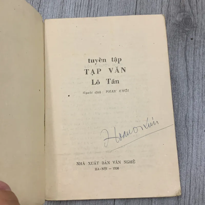 Tuyển tập tạp văn lỗ tấn 1956. 10a2 1025710