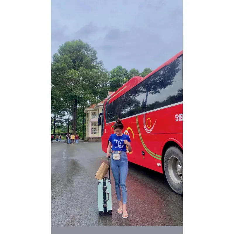 Áo croptop Nữ 52kg 929331