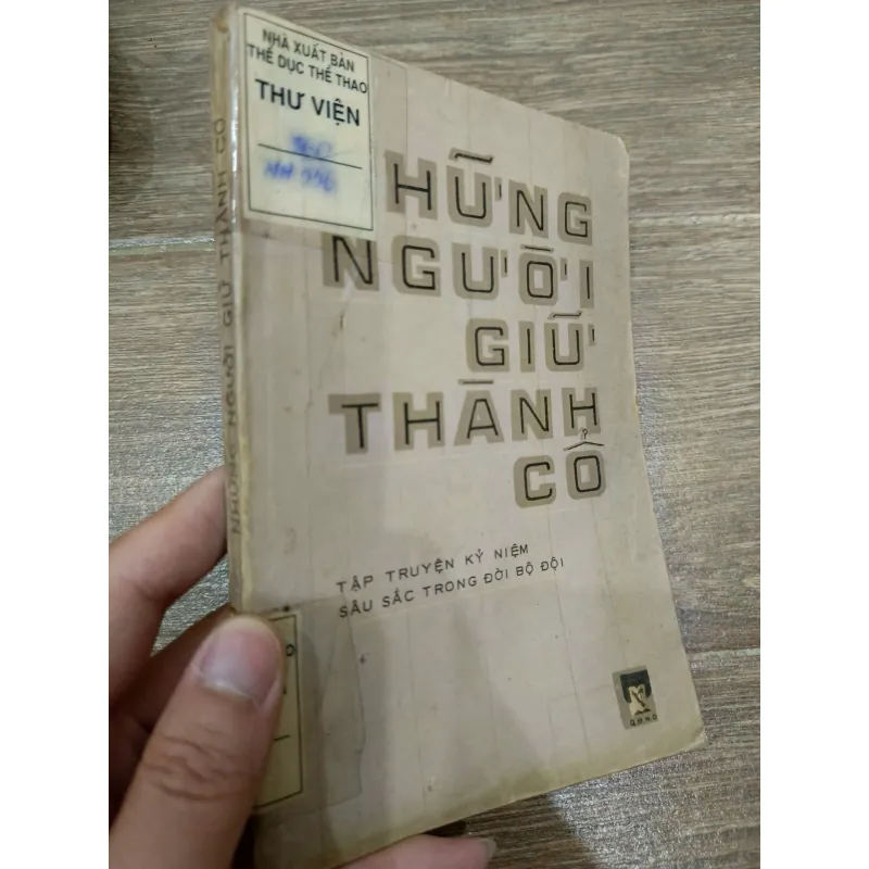 Những người giữ Thành cổ 715193