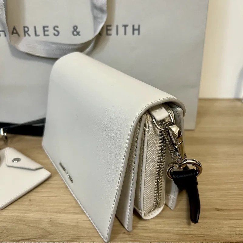 Túi xách nữ Charles & Keith Multi-Pouch Crossbody (Chính hãng + Túi giấy) 597164