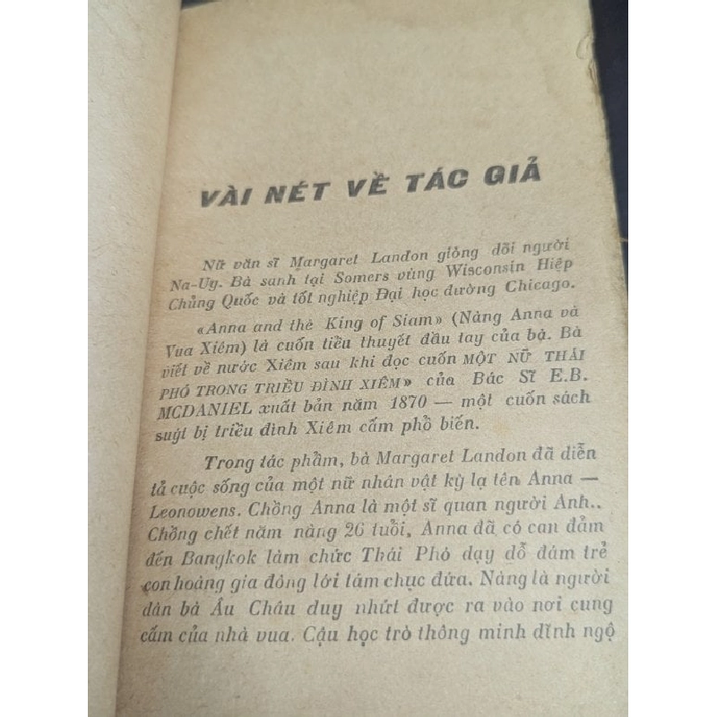 Quân vương và thiếp - Margaret Landon 593628