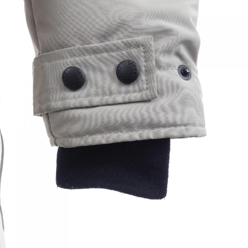 Áo khoác lông vũ MACKENZIE của CANADA GOOSE 2302JL - Hàng hiệu Authentic 819159