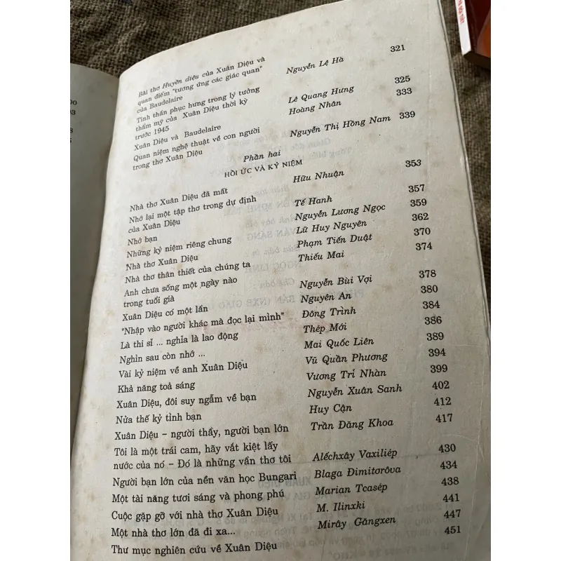 Xuân Diệu - tác gia và tác phẩm  792194