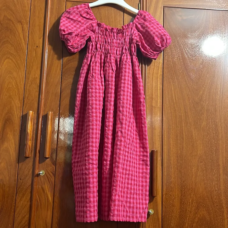 Váy hồng kẻ sọc  720345