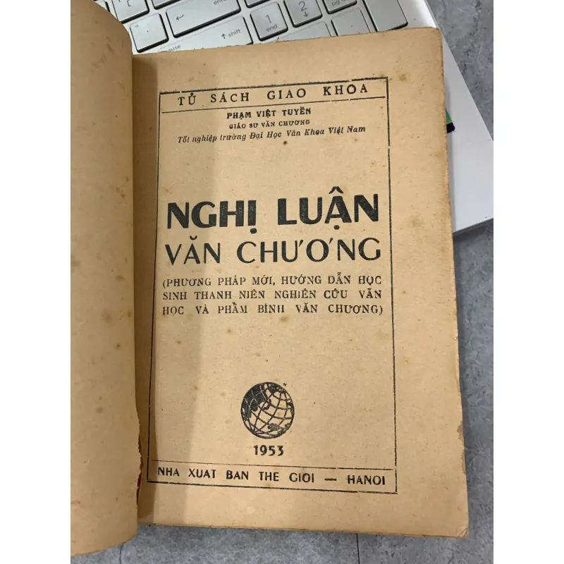 NGHỊ LUẬN VĂN CHƯƠNG - PHẠM VIỆT TUYỀN 934387