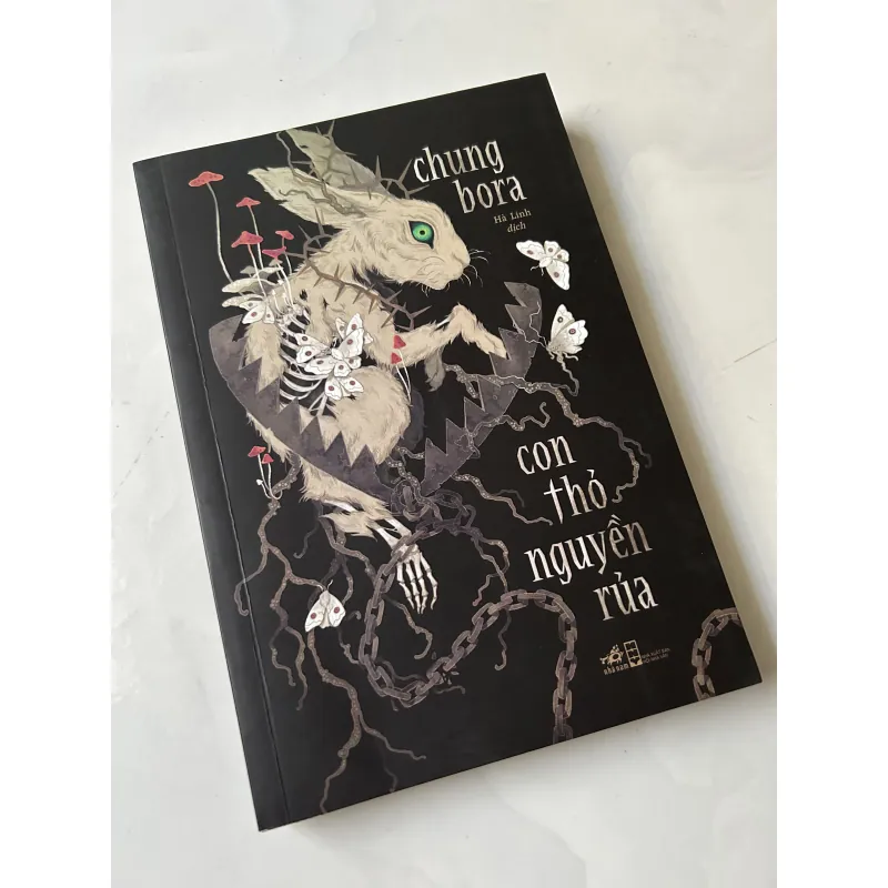 Con thỏ nguyền rủa - Chung Bora (như mới) 1028086