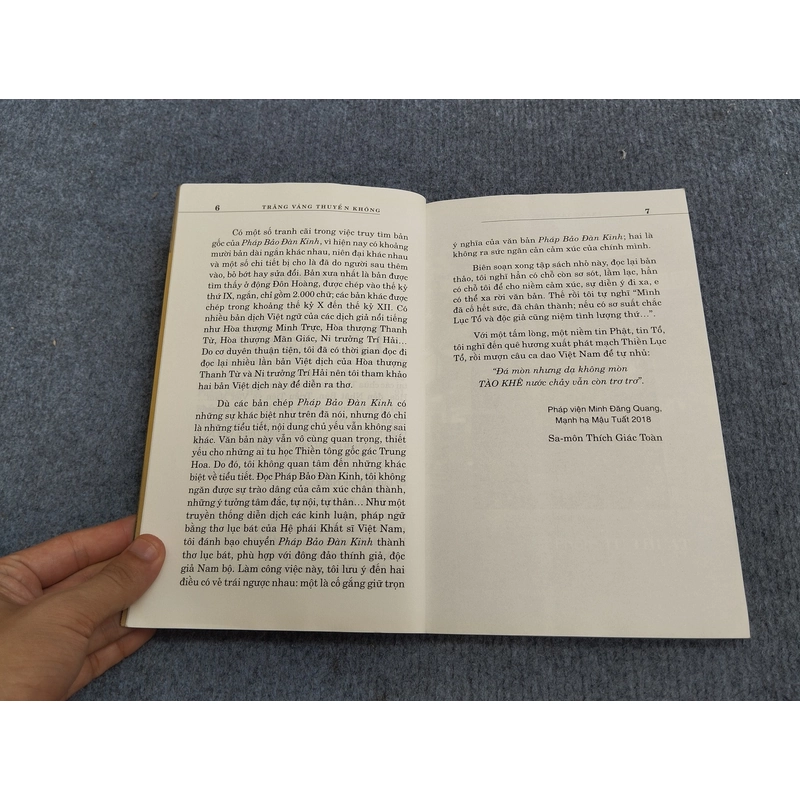 TRĂNG VÀNG THUYỀN KHÔNG 494723
