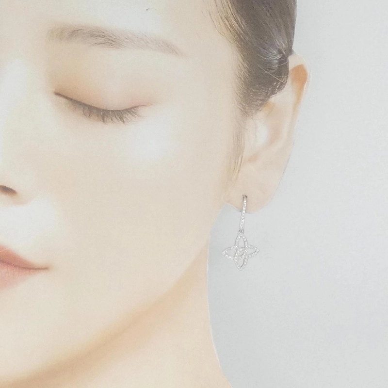 Bông tai kim cương Louis Vuitton - Hàng hiệu Authentic 843983