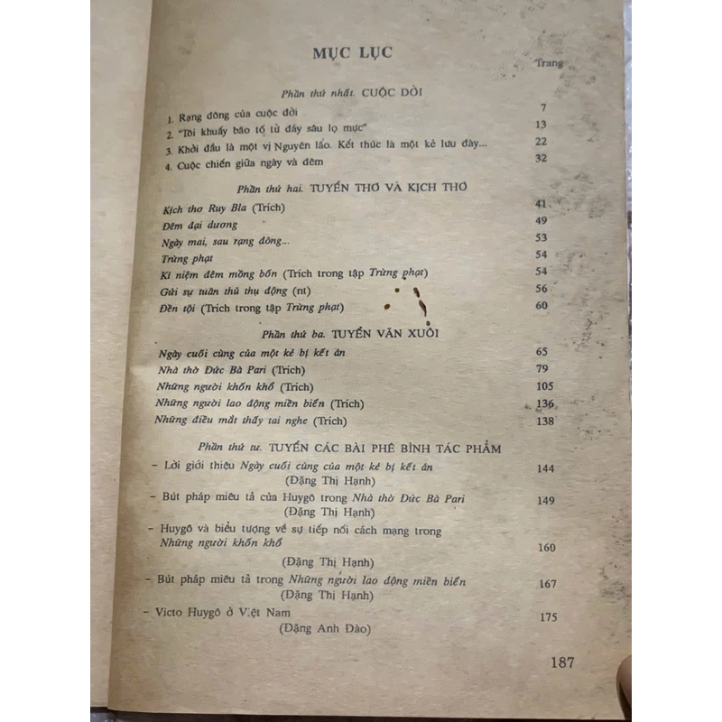 Victor Hugo- Cuộc đời và tác phẩm - 1998 539901