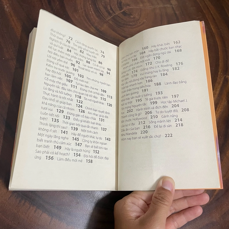 II Tựa sách: Đời Ngắn Đừng Ngủ Dài - Robin Sharma - 2018 442962
