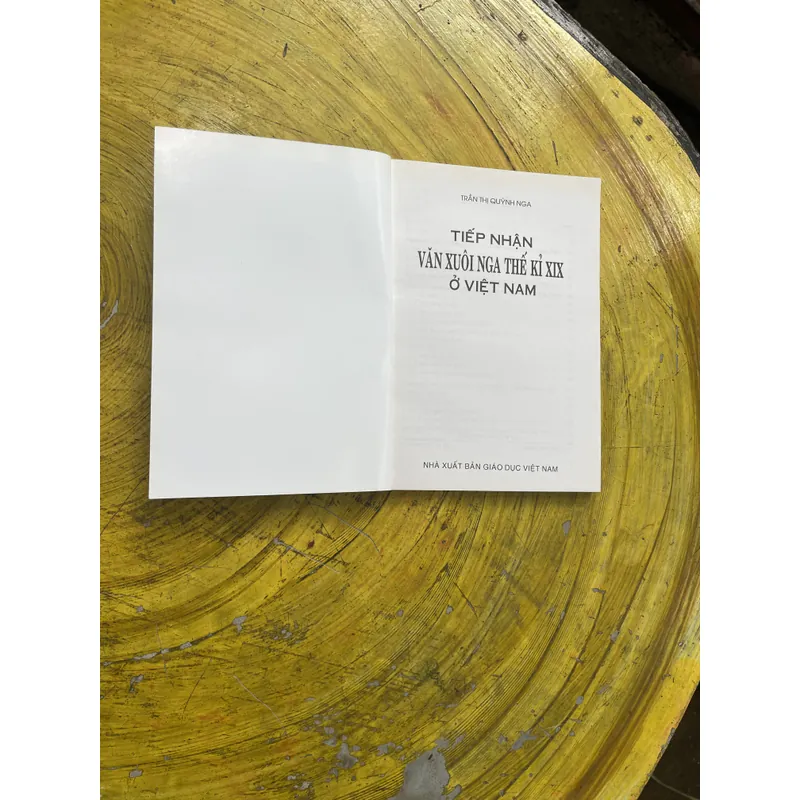 TIẾP NHẬN VĂN XUÔI NGA THẾ KỈ XIX Ở VIỆT NAM- TRẦN THỊ QUỲNH NGA 602637
