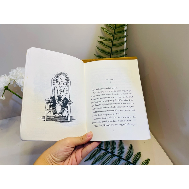 [Sách 2hand từ US] Like new 90% - Ode to a Commode: A Novel của Sara Pennypacker 477994