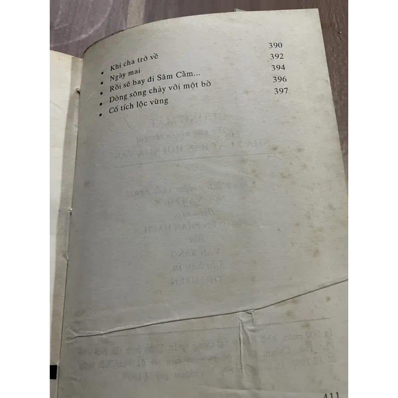 Gương mặt. TUYỂN THƠ 14 TÁC Giả 697142