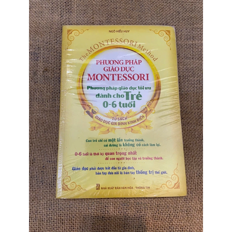 Phương pháp giáo dục Montessori Mới 90% (Sách mẹ và bé) NSX100526 1043313