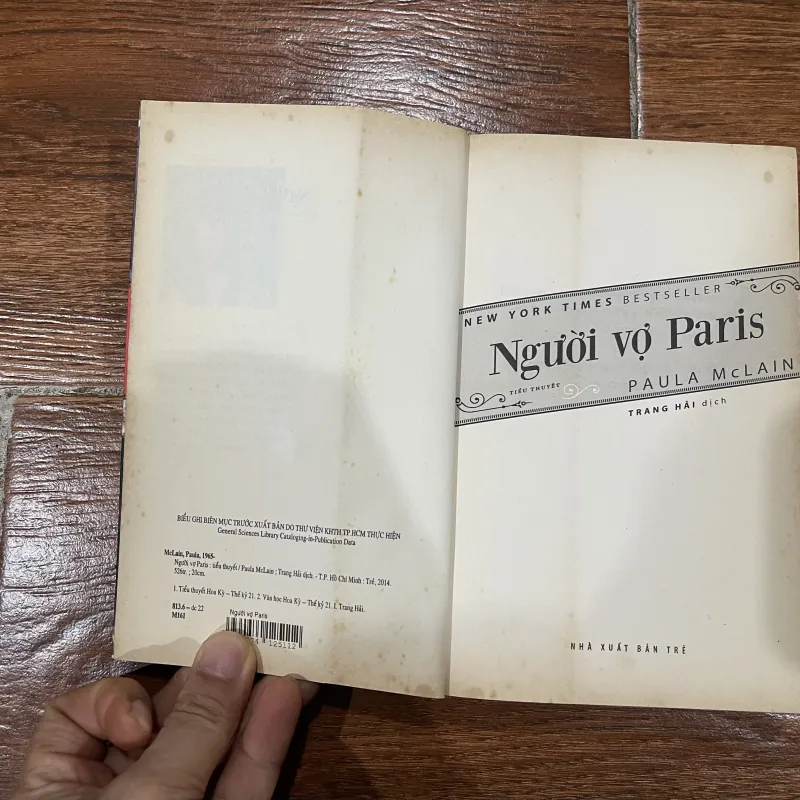 Người vợ Paris  (8) 945876