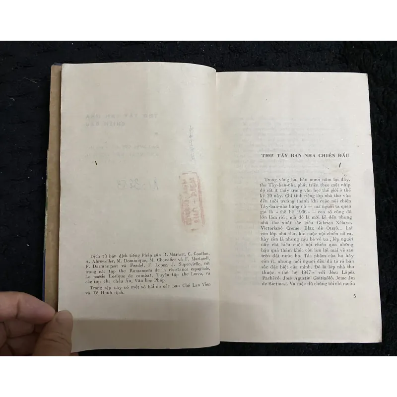 Thơ Tây Ban Nha chiến đấu. 1021956