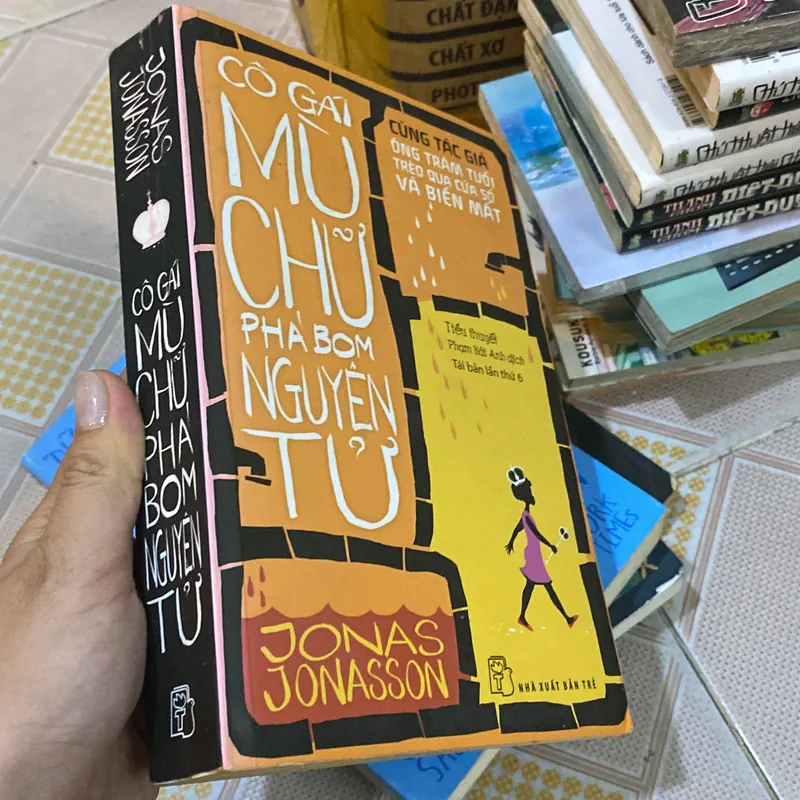 Cô gái mù phá bom nguyên tử  599760