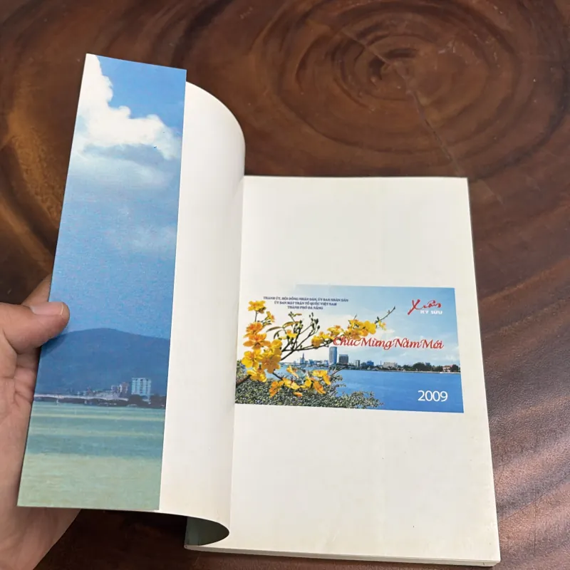 [Bị Cắt 1 Góc] - II Thơ: Đà Nẵng Yêu Thương - Nhiều Tác Giả - 2009 999191