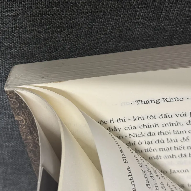 Thăng khúc - Samantha Shannon 936911