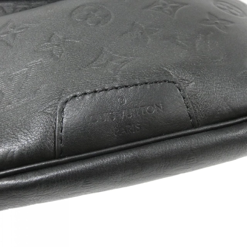 Túi đeo chéo Louis Vuitton Monogram Shadow Discovery M44388 - Hàng hiệu Authentic 805497