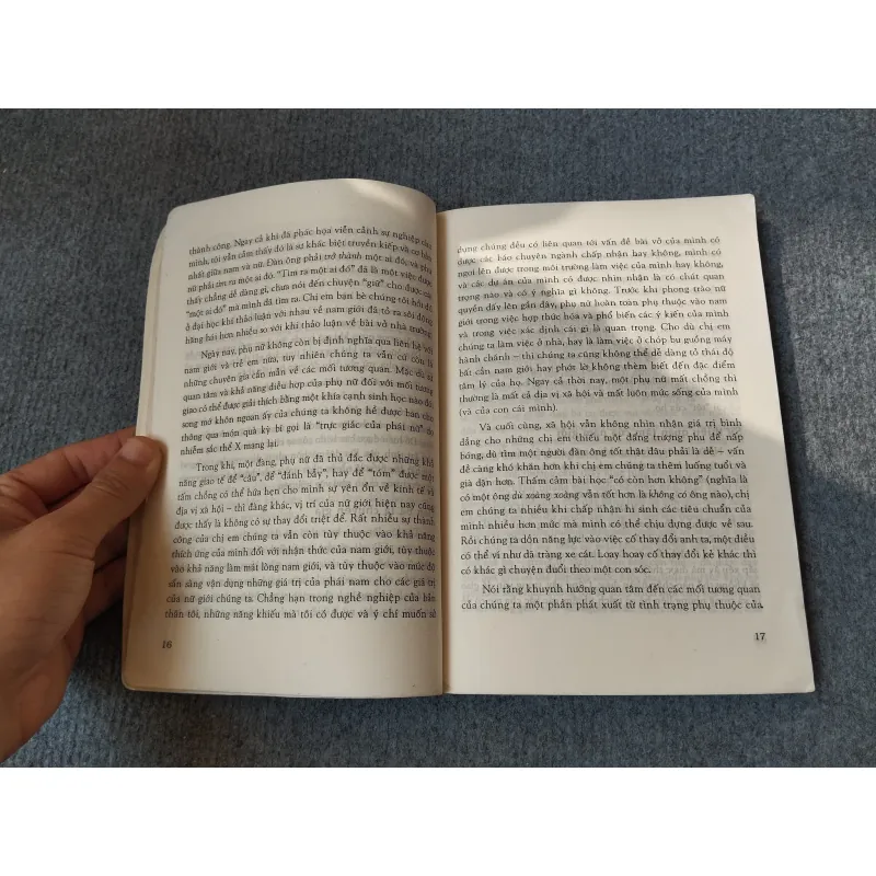 VŨ ĐIỆU CỦA SỰ MẬT THIẾT 727188