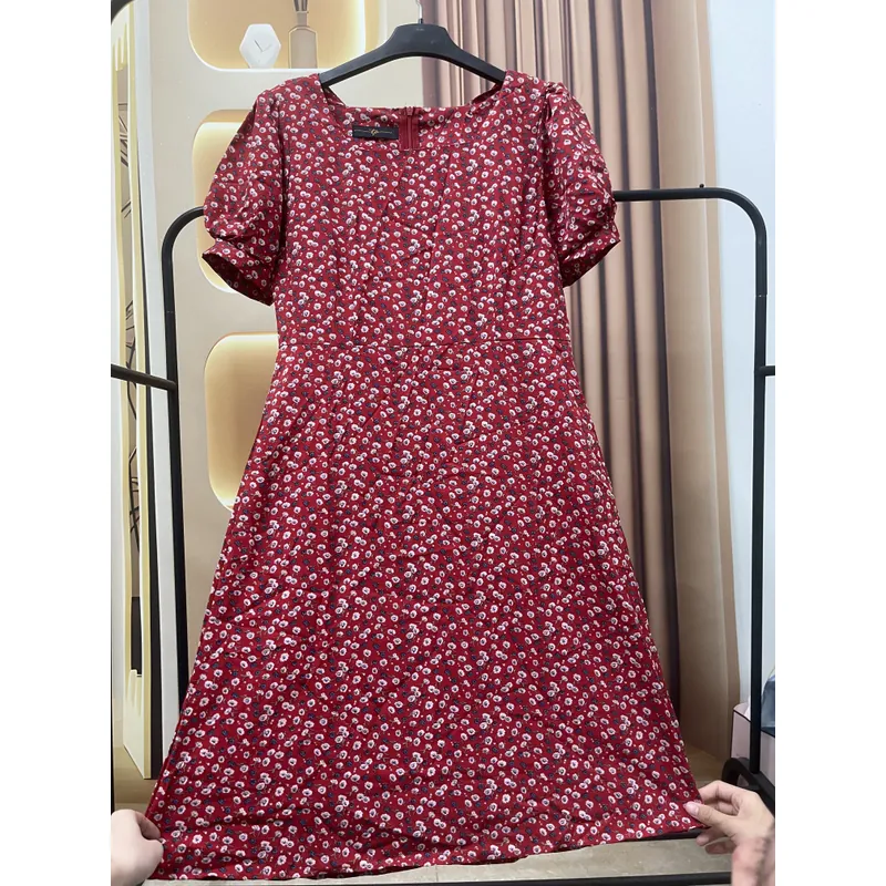 Váy von hoa nhí 691058