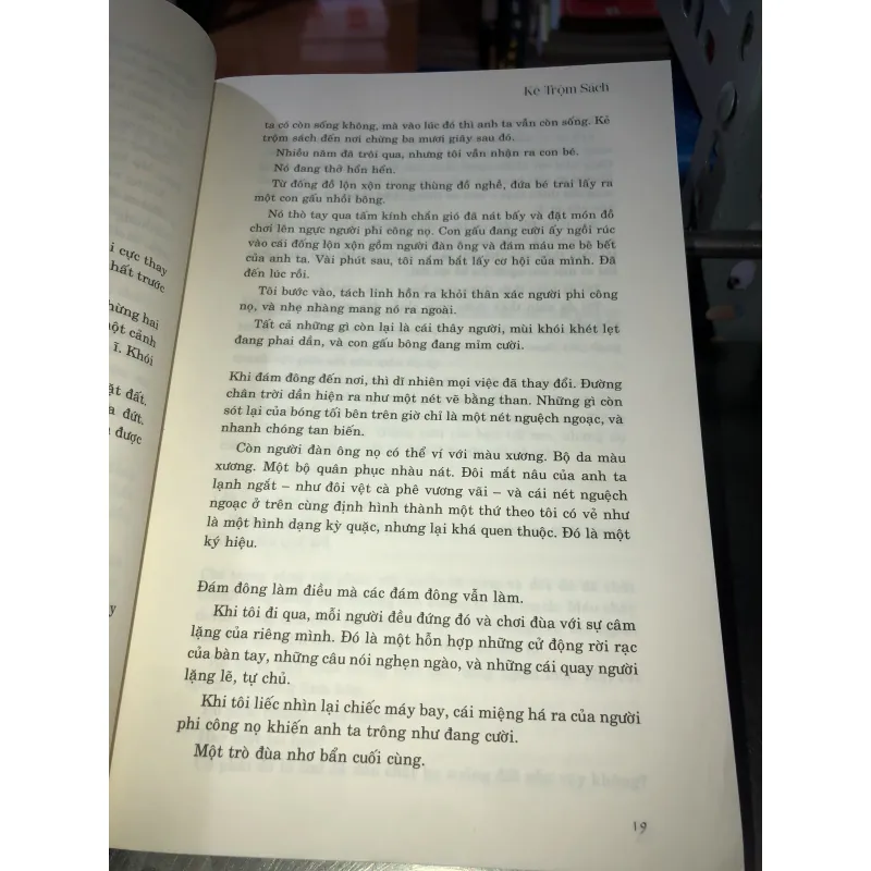 Kẻ trộm sách - Markus Zusak 974199