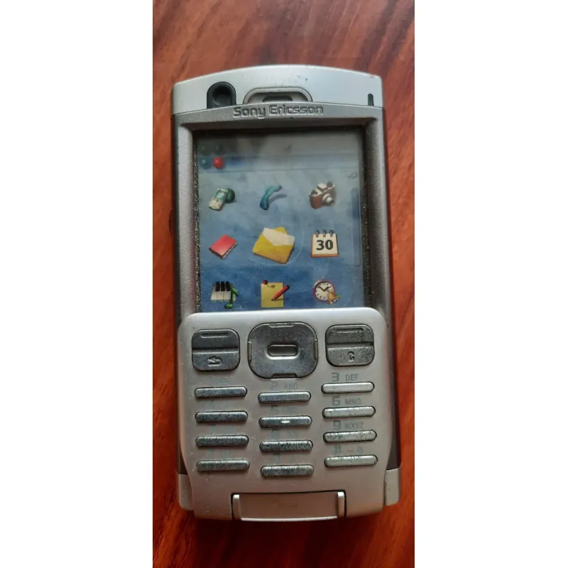 Mô Hình Sony Ericsson P990i Tỉ lệ 1:1 Siêu Đẹp 1023828