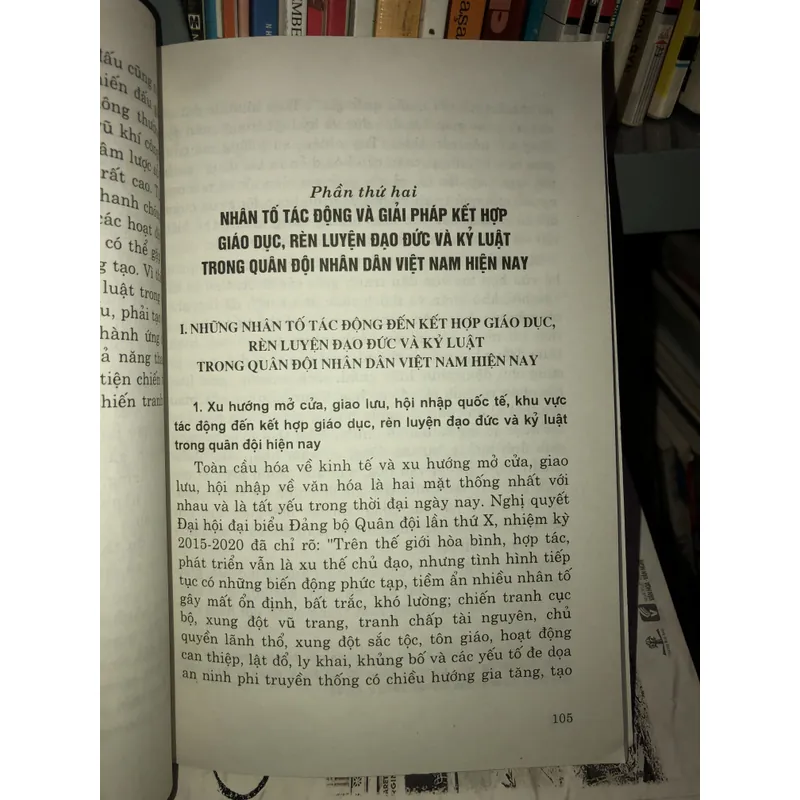 Kết hợp giáo dục, rèn luyện đạo đức và kỷ luật trong quân đội nhân dân Việt Nam 703351