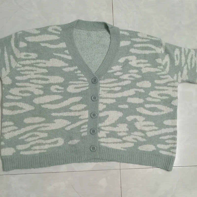 Pass đồng giá 30k (Cardigan len dày, quần ống rộng xanh) 574870