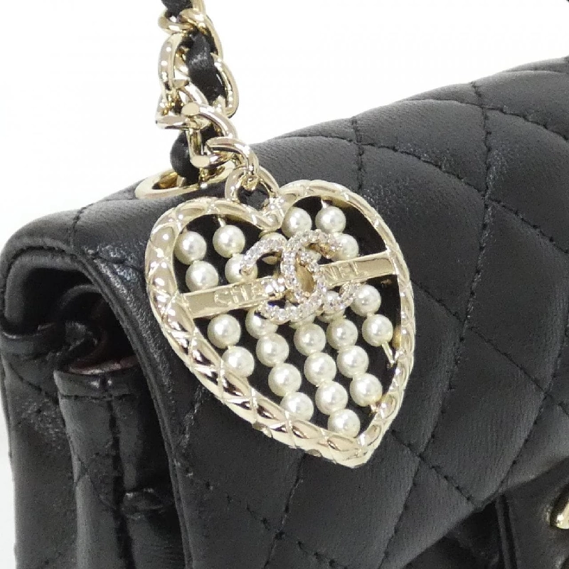 Túi charm AP4760 của Chanel 623992