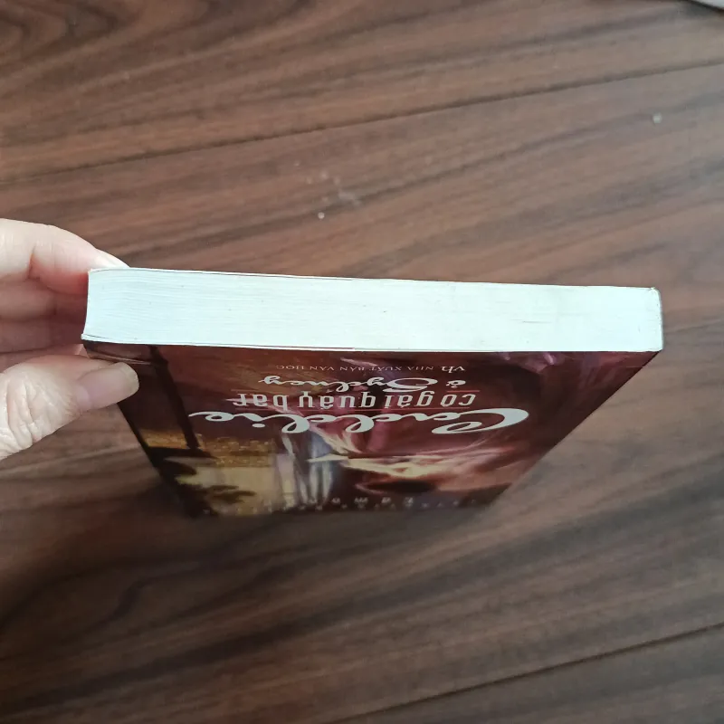 Cassie cô gái quầy bar ở sydney 758529