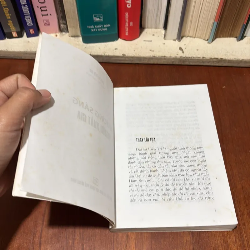 Sách Phật Giáo: Gương Sáng Người Xuất Gia - Đại Sư Liên Trì - Thích Tâm Anh (Dịch) - 2007 755431