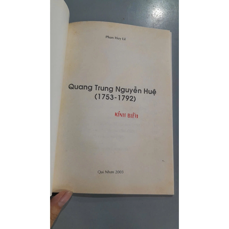 QUANG TRUNG NGUYỄN HUỆ CON ĐƯỜNG VÀ SỰ NGHIỆP - Phan Huy Lê 479452