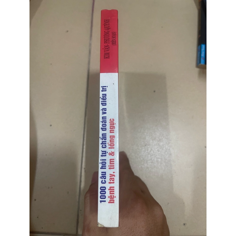 1000 câu hỏi tự chuẩn đoán và điều trị bệnh tay, tim $ lồng ngực (c43) 503565