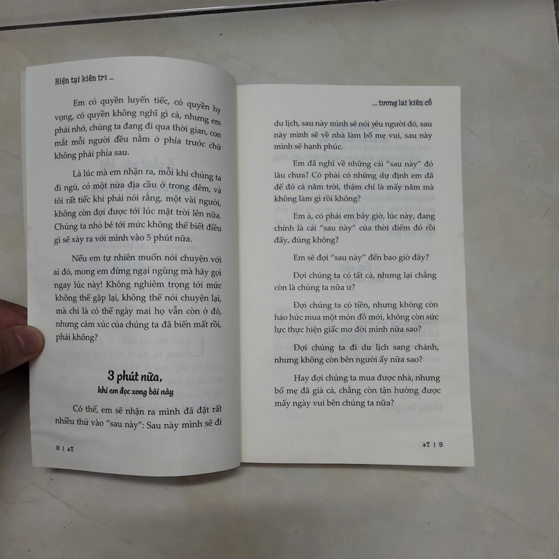 Sách Hiện tại kiên trì tương lai kiên cố 453341