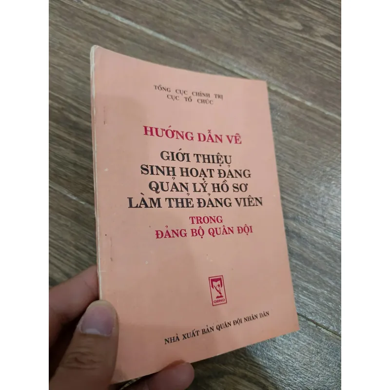 Hướng dẫn về giới thiệu sinh hoạt Đảng, quản lý hồ sơ thẻ Đảng viên trong quân đội 971934