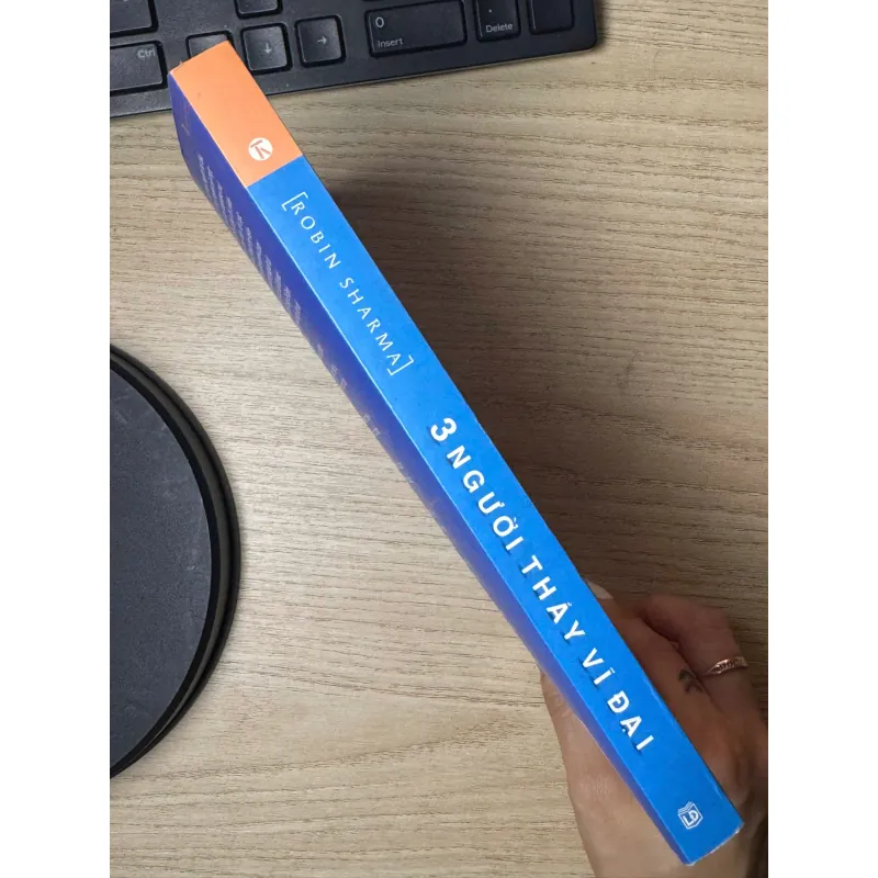 3 NGƯỜI THẦY VÌ ĐẠI (tác giả này khá nổi tiếng) 754357